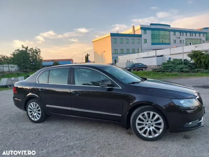Škoda Superb II 2.0 TDI Ambition