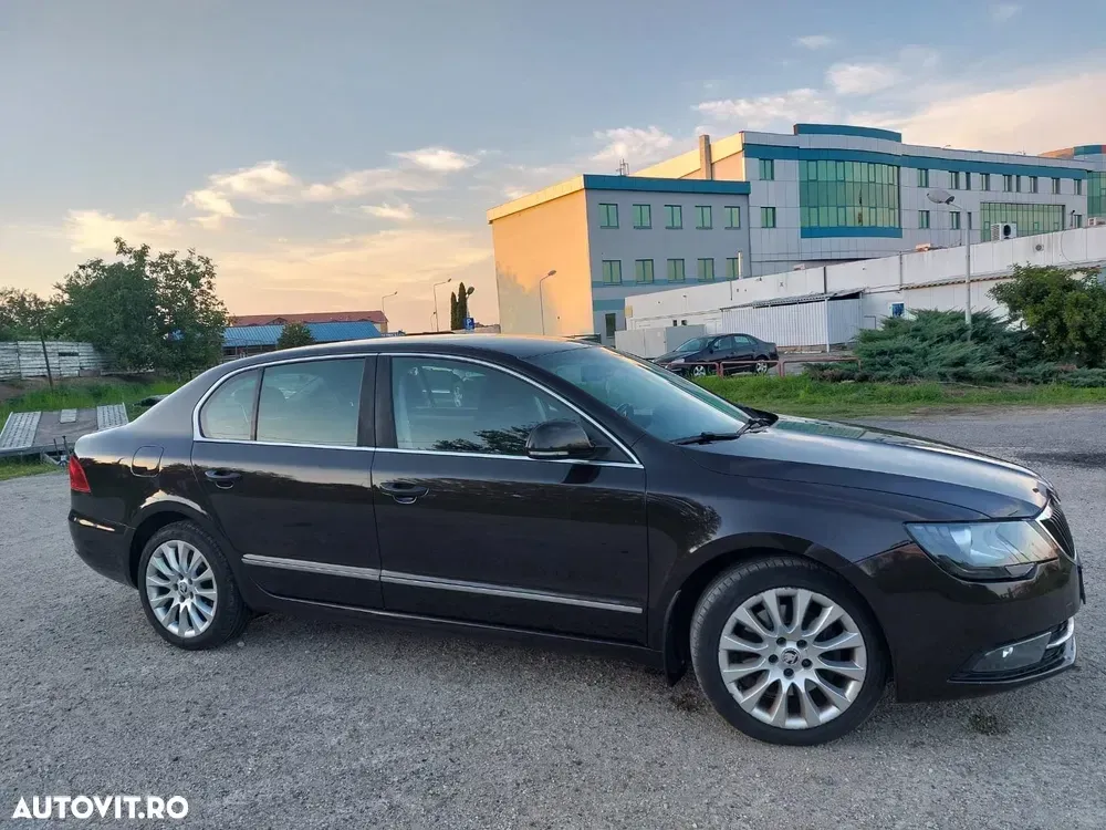 Škoda Superb II 2.0 TDI Ambition — imagine 4