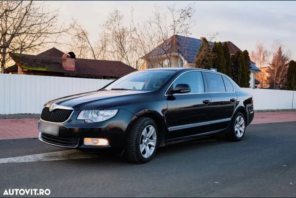 Škoda Superb II 2.0 TDI Active DSG — imagine 2