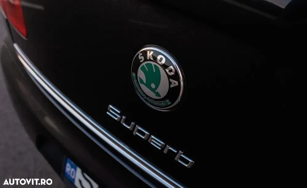 Škoda Superb II 2.0 TDI Active DSG — imagine 4