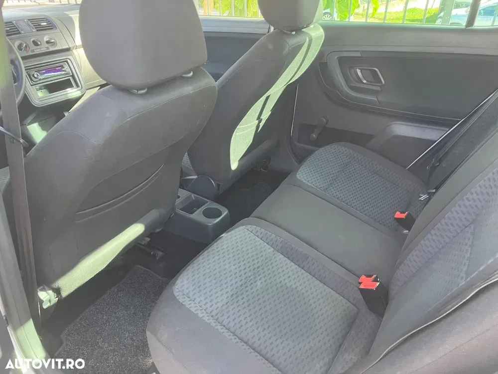 Škoda Fabia II 1.2 TSI Ambiente — imagine 4