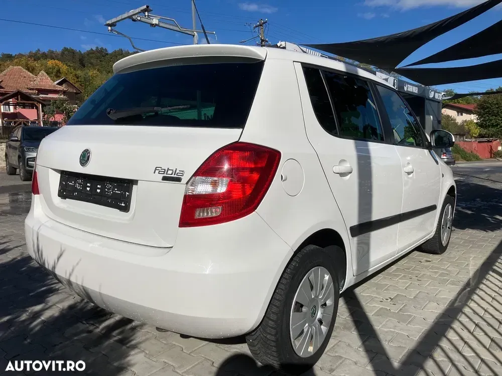 Škoda Fabia II 1.2 TSI Ambiente — imagine 6
