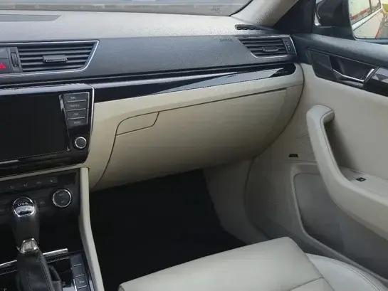 Škoda Superb III