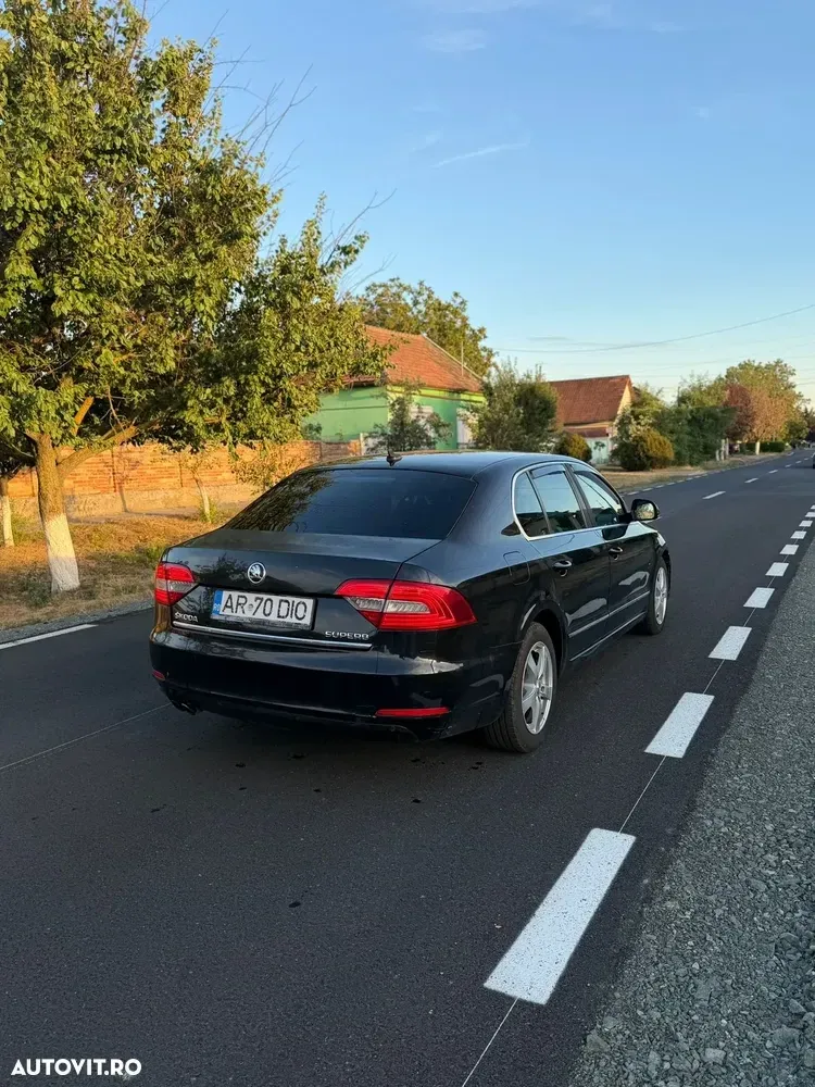 Škoda Superb II 2.0 TDI DSG L&K — imagine 3