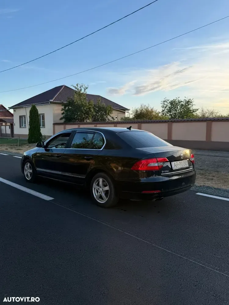Škoda Superb II 2.0 TDI DSG L&K — imagine 4