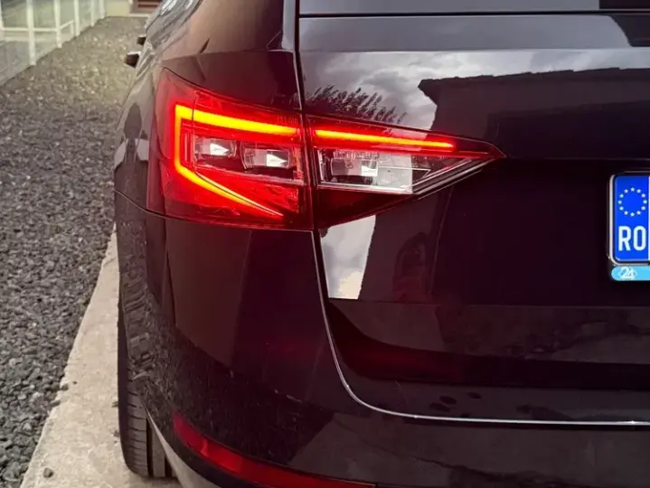 Škoda Superb III 2.0 TSI DSG 4X4 Laurin & Klement