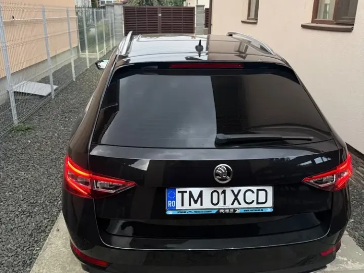 Škoda Superb III 2.0 TSI DSG 4X4 Laurin & Klement
