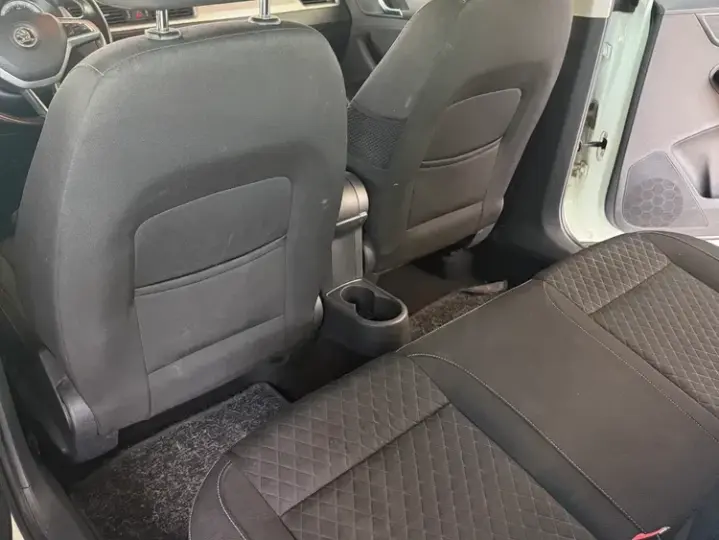 Škoda Rapid 1.6 TDI Active