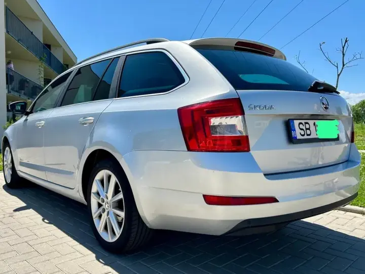 Škoda Octavia III 1.6 TDI DSG Style