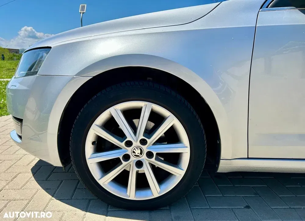 Škoda Octavia III 1.6 TDI DSG Style — imagine 3
