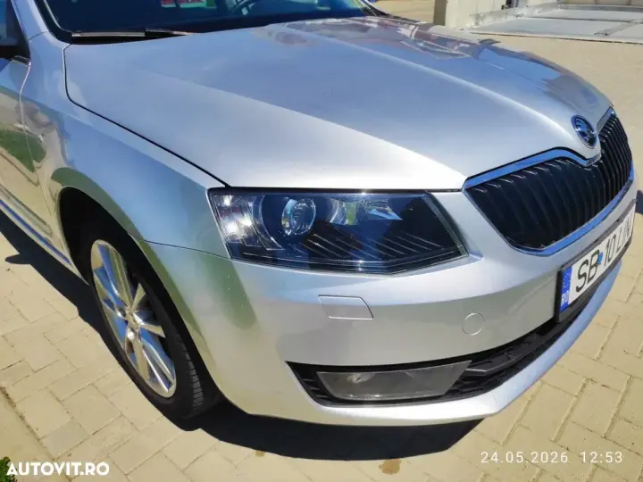 Škoda Octavia III 1.6 TDI DSG Style