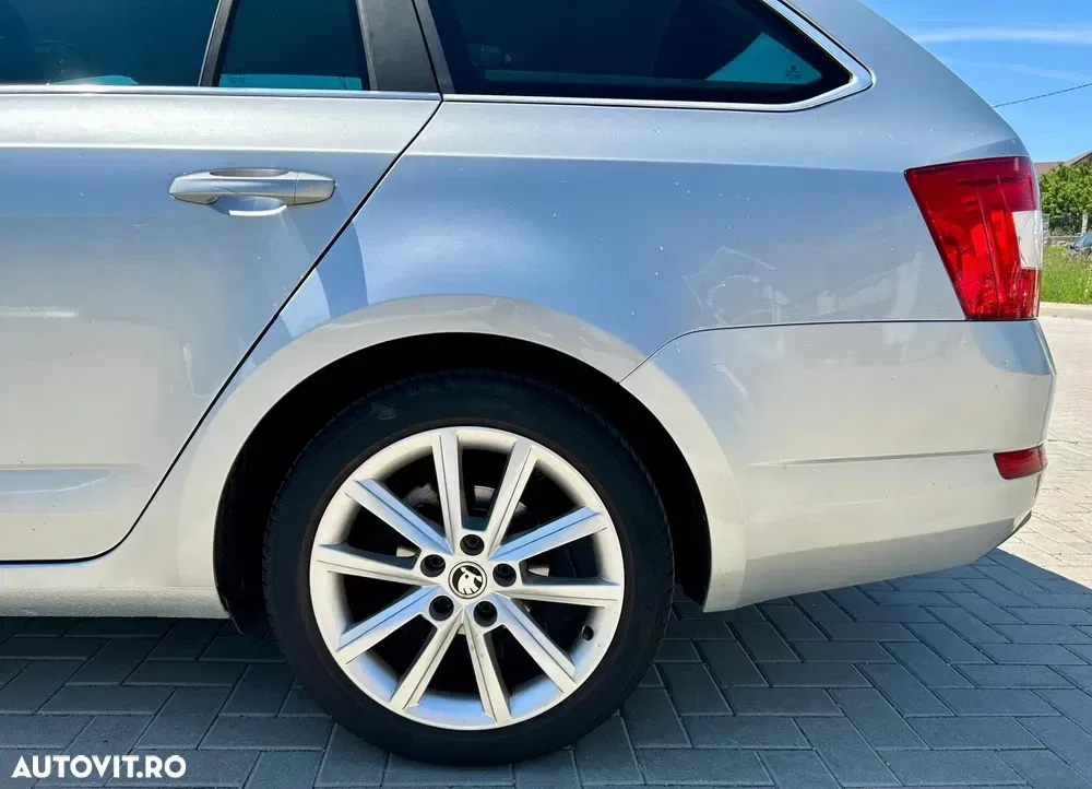 Škoda Octavia III 1.6 TDI DSG Style — imagine 4