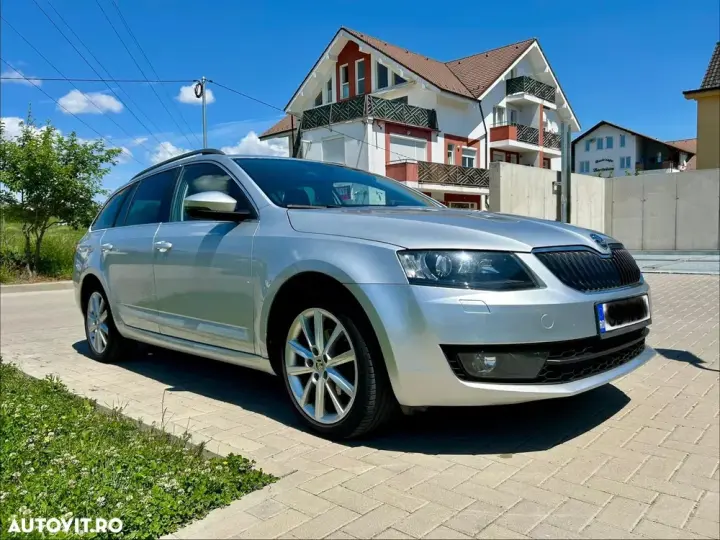 Škoda Octavia III 1.6 TDI DSG Style