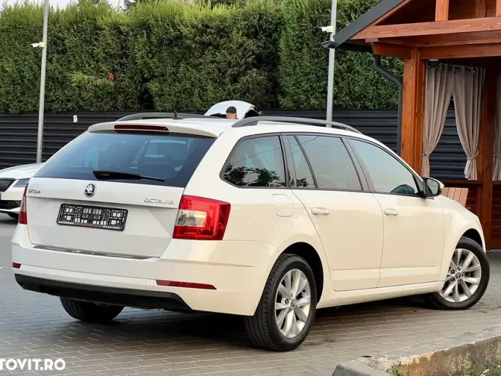 Škoda Octavia III 1.6 TDI DSG Ambition