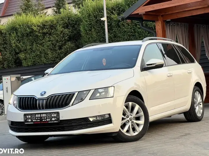 Škoda Octavia III 1.6 TDI DSG Ambition
