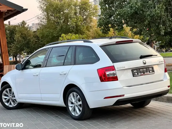 Škoda Octavia III 1.6 TDI DSG Ambition