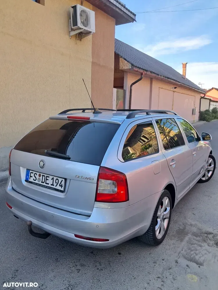 Škoda Octavia 2.0 TDI DPF DSG Sport Edition — imagine 4