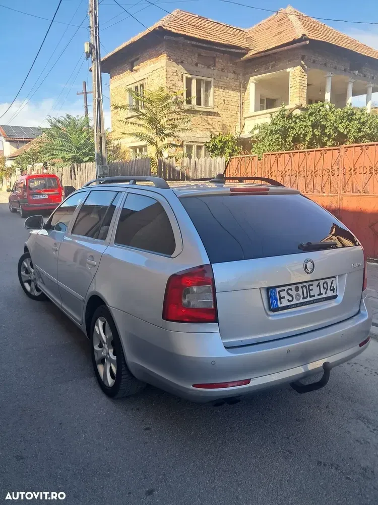 Škoda Octavia 2.0 TDI DPF DSG Sport Edition — imagine 6
