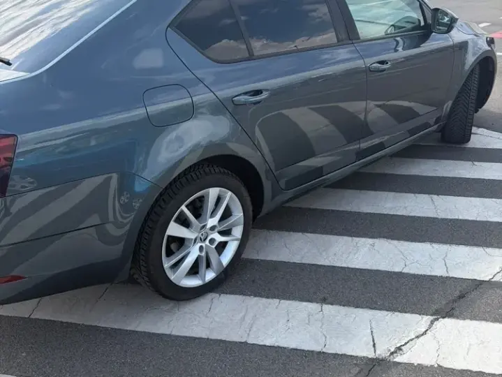 Škoda Octavia III 1.6 TDI DSG Style