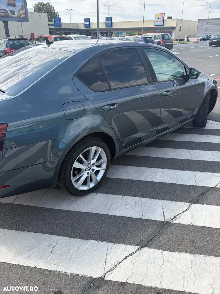Škoda Octavia III 1.6 TDI DSG Style — imagine 6
