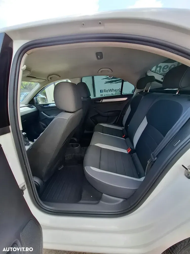 Škoda Rapid — imagine 5