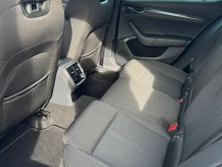 Škoda Octavia IV 2.0 TDI DSG Style