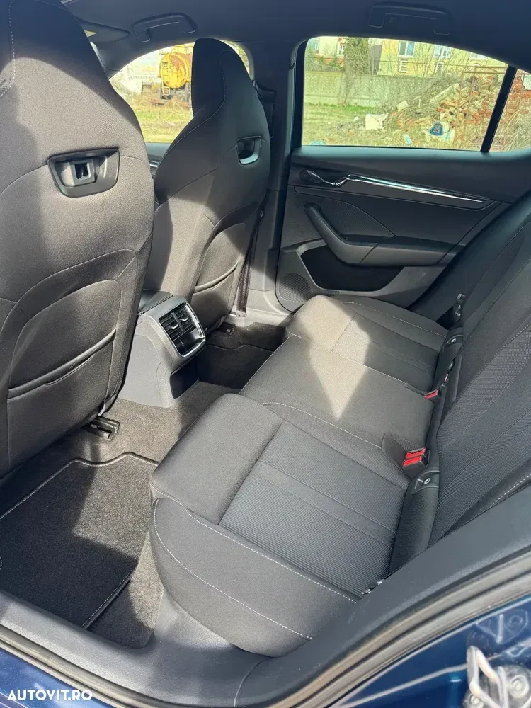 Škoda Octavia IV 2.0 TDI DSG Style — imagine 4