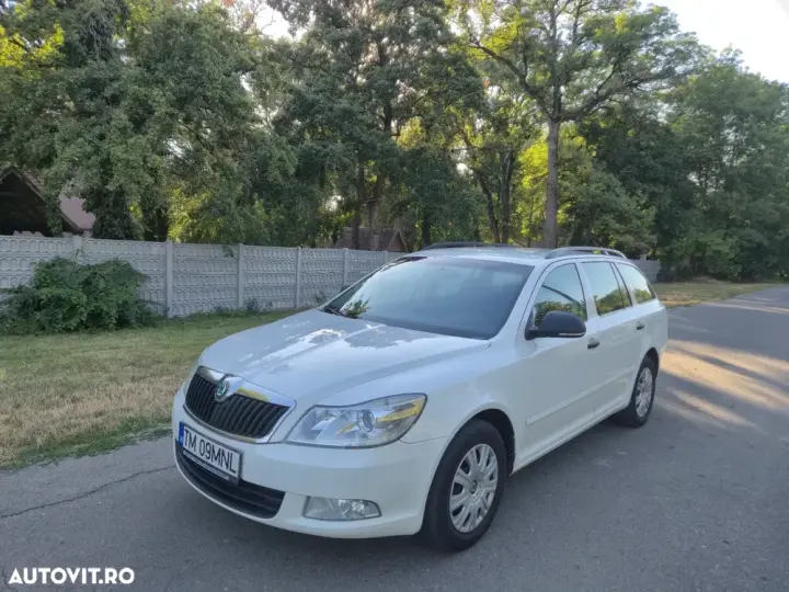 Škoda Octavia II 1.6 TDI Ambiente