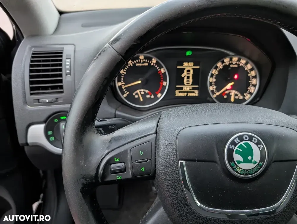 Škoda Octavia II 1.4 TSI Ambiente — imagine 3