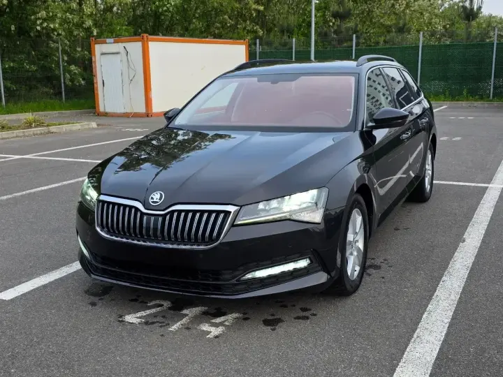 Škoda Superb III 1.6 TDI DSG Ambition