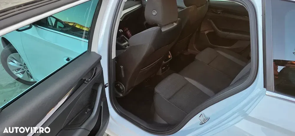 Škoda Octavia IV 1.0 TSI Ambition — imagine 5