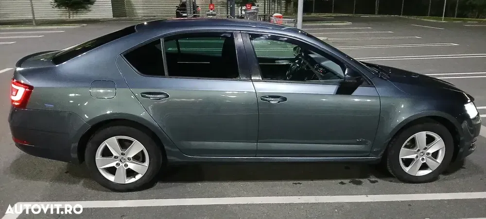 Škoda Octavia III 2.0 TSI DSG Style — imagine 3