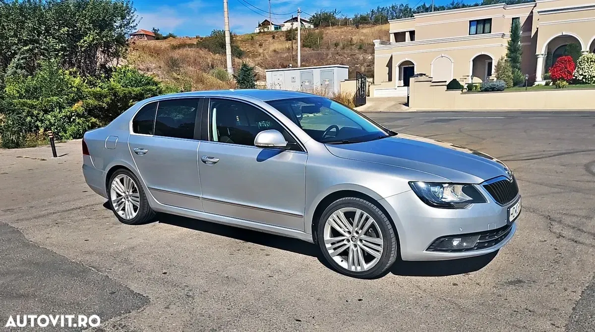Škoda Superb 2.0 TDI Elegance — imagine 6