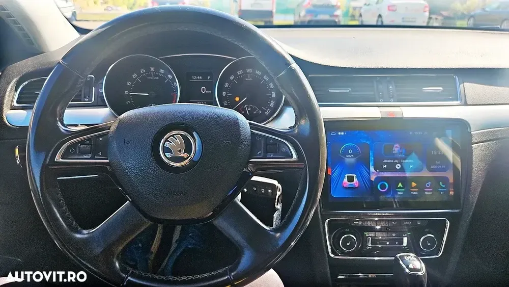 Škoda Superb 2.0 TDI Elegance — imagine 5