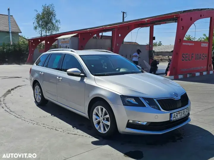 Škoda Octavia III 1.6 TDI DSG Ambition