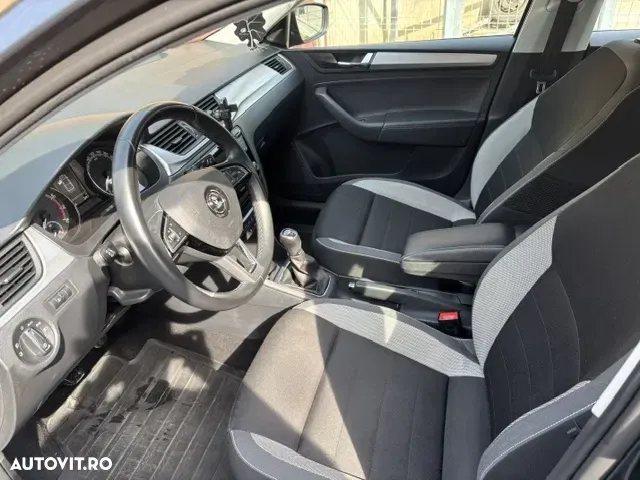 Škoda Rapid 1.0 TSI Ambition — imagine 3