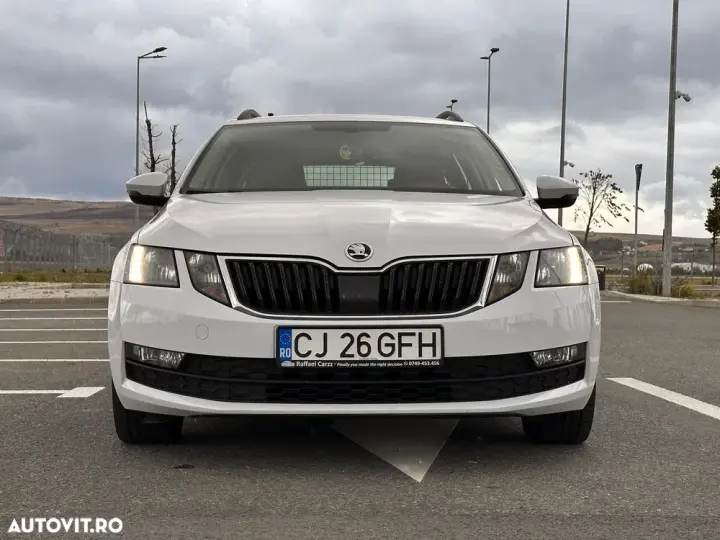 Škoda Octavia 1.6 TDI DSG Clever