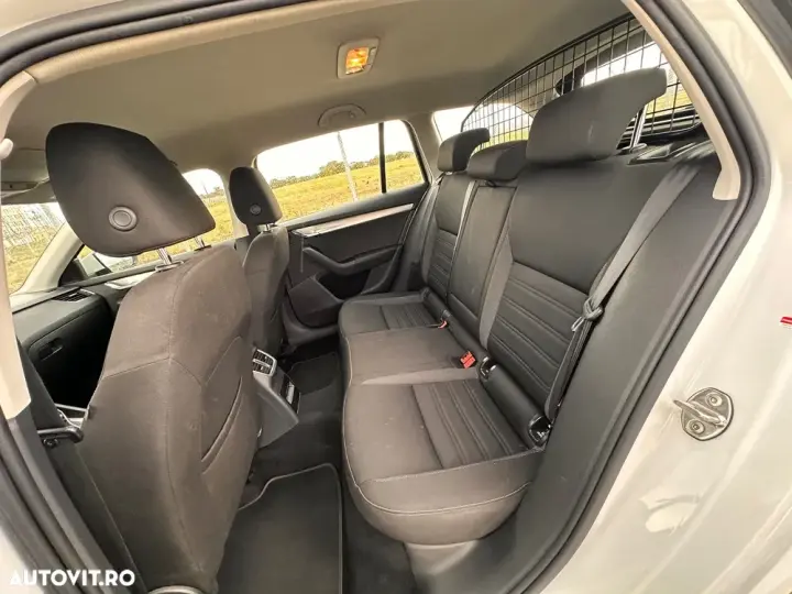 Škoda Octavia 1.6 TDI DSG Clever