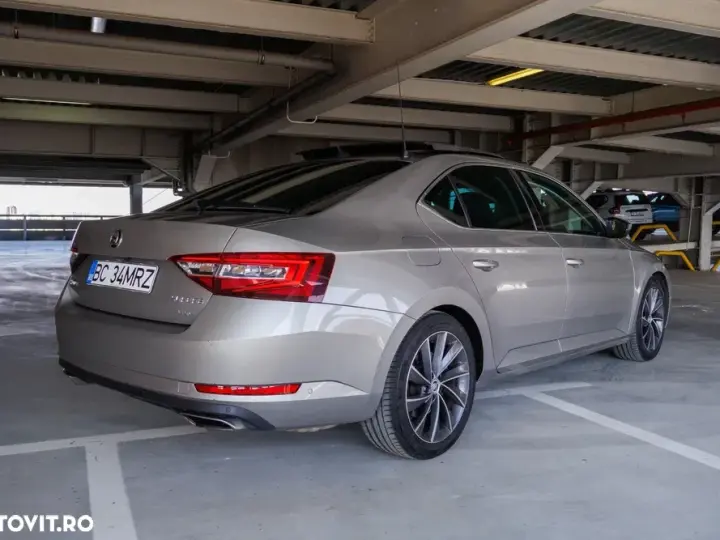 Škoda Superb III 2.0 TSI DSG 4X4 Laurin & Klement