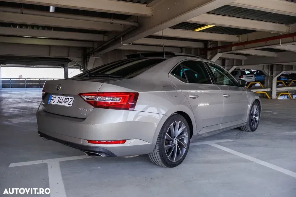 Škoda Superb III 2.0 TSI DSG 4X4 Laurin & Klement — imagine 4