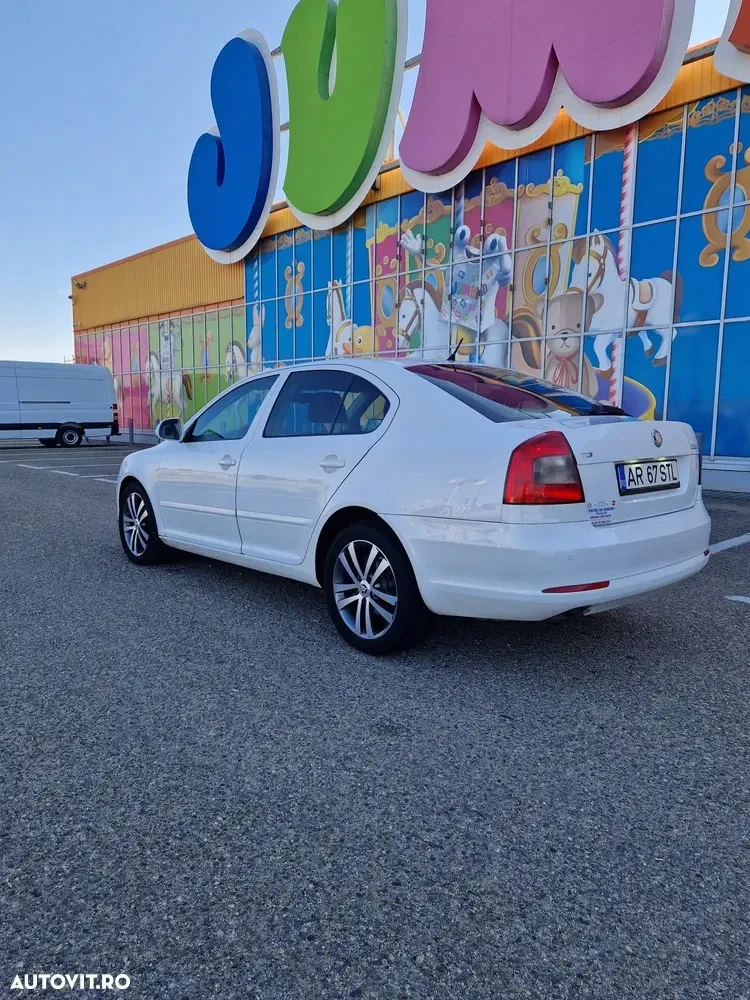 Škoda Octavia II 2.0 TDI Ambiente DSG — imagine 6