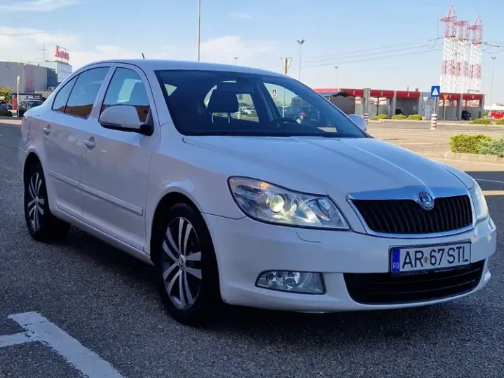 Škoda Octavia II 2.0 TDI Ambiente DSG