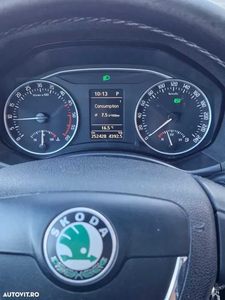 Škoda Octavia II 2.0 TDI Ambiente DSG — imagine 2