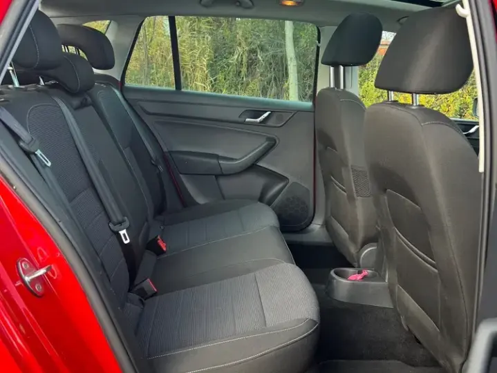 Škoda Rapid 1.4 TDI Active DSG