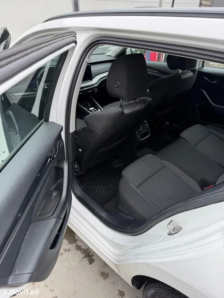 Škoda Octavia IV 2.0 TDI DSG Style — imagine 5