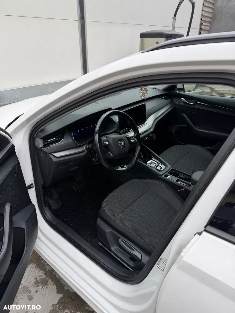 Škoda Octavia IV 2.0 TDI DSG Style — imagine 4
