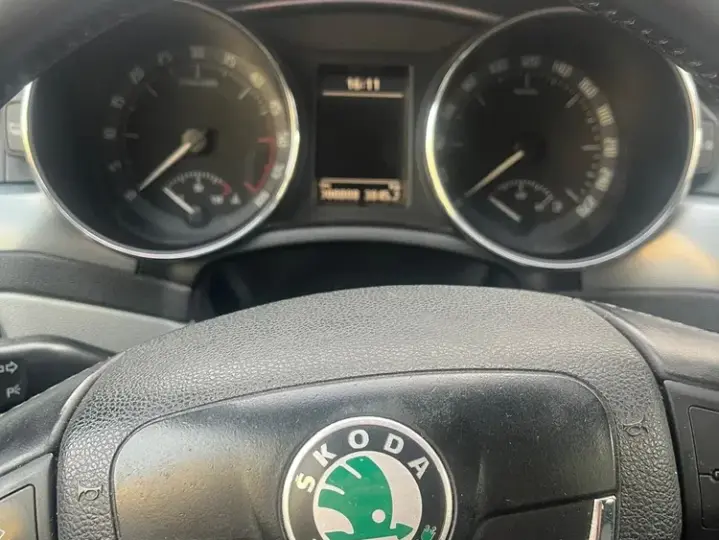 Škoda Superb II 2.0 TDI Active