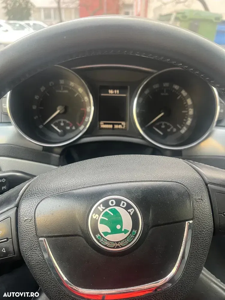 Škoda Superb II 2.0 TDI Active — imagine 3