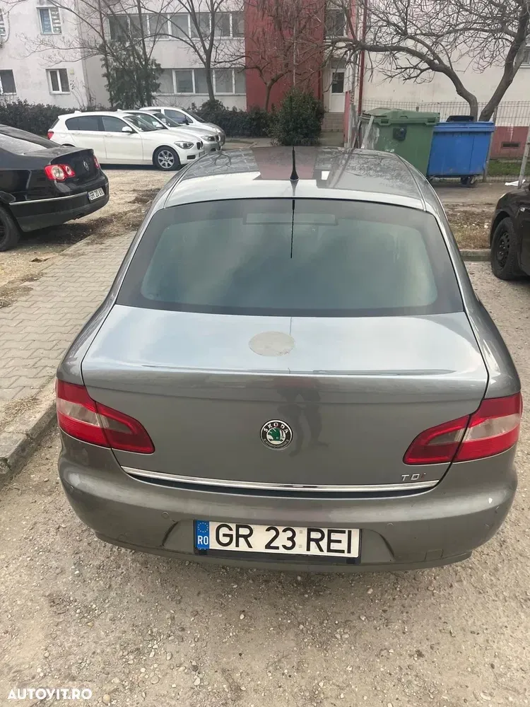 Škoda Superb II 2.0 TDI Active — imagine 5
