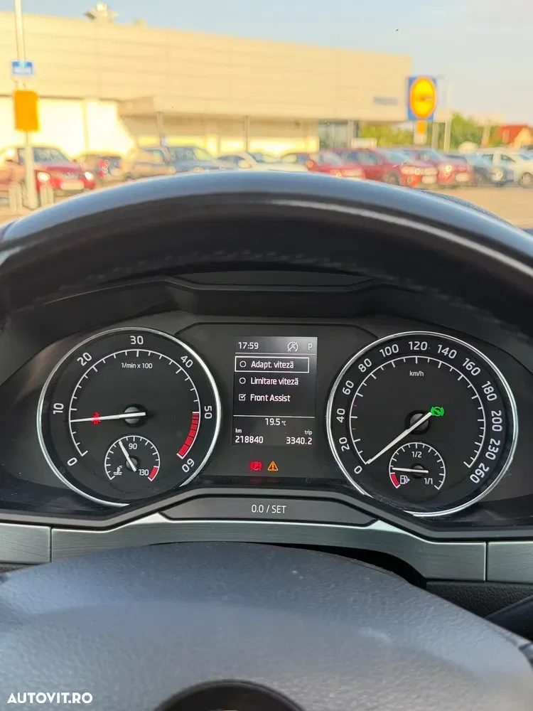 Škoda Superb III 2.0 TDI DSG Style — imagine 6